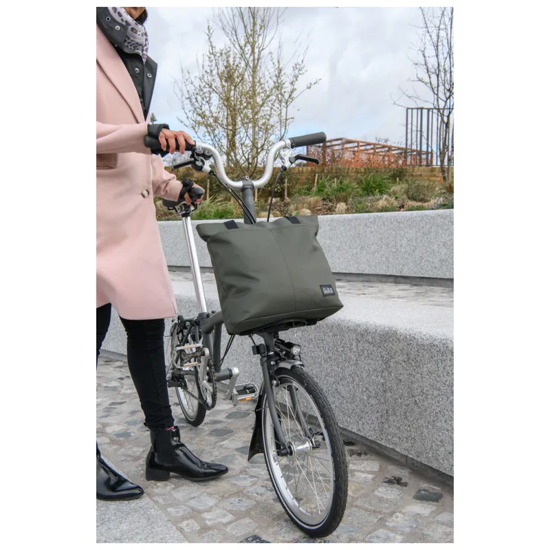 Brompton  Borough Tote Bag Small in Olive-10